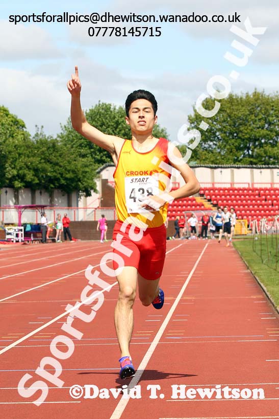 Mens under-17s, North East Track and Field Champs., Gateshead. Photo: David T. Hewitson/Sports for All Pics